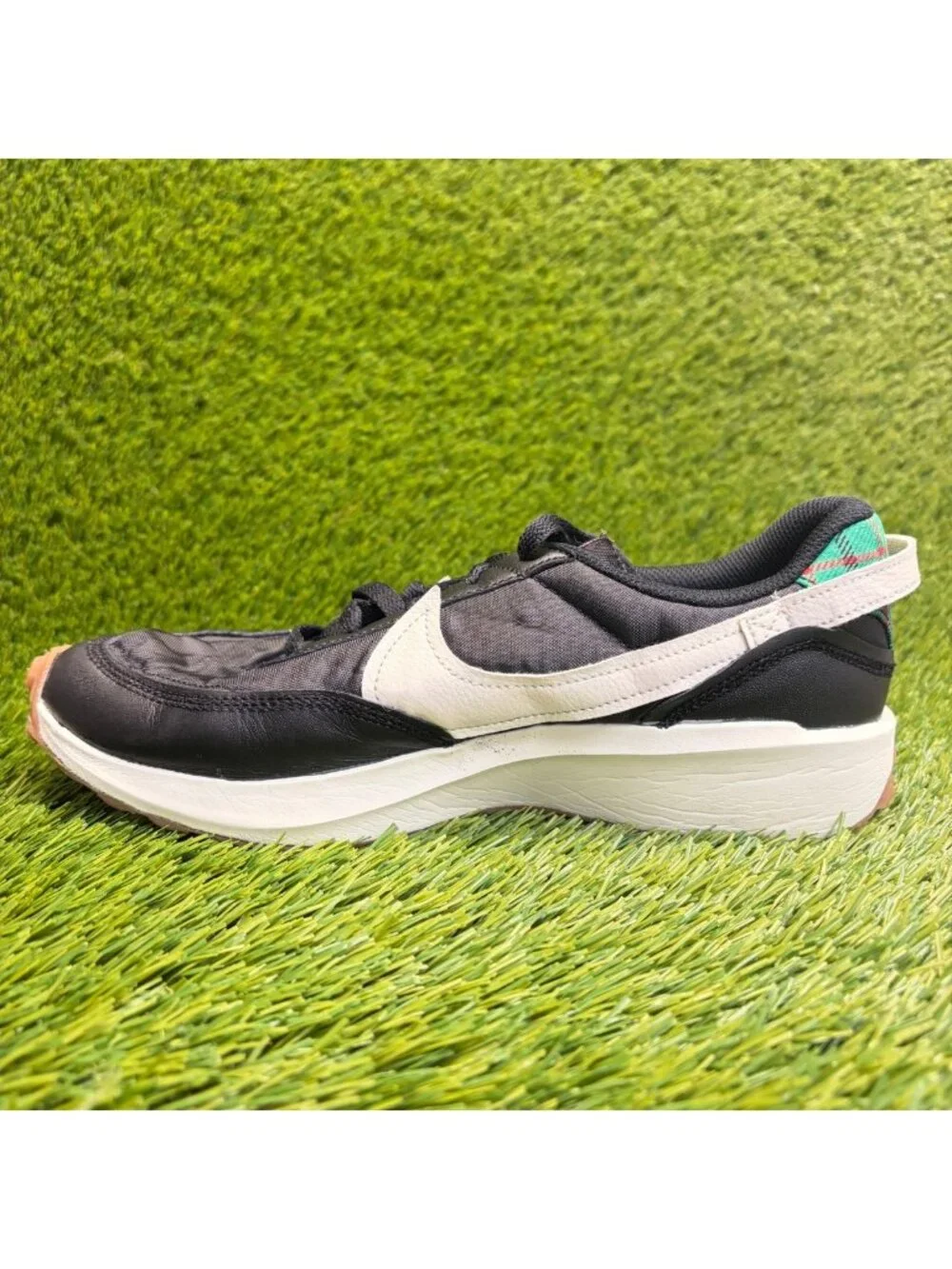 Nike Waffle Debut Premium Tartan Plaid Mens Size 8.5 Black Running Shoes Sneaker